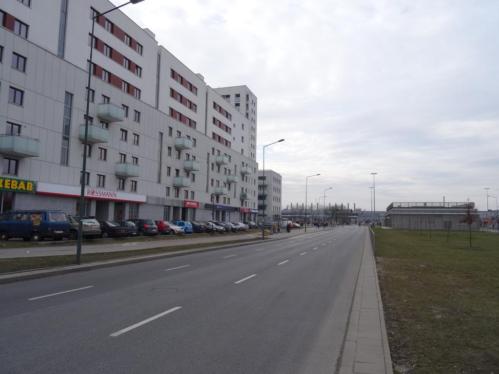 Apartamenty Metro Mlociny Warsaw Room photo