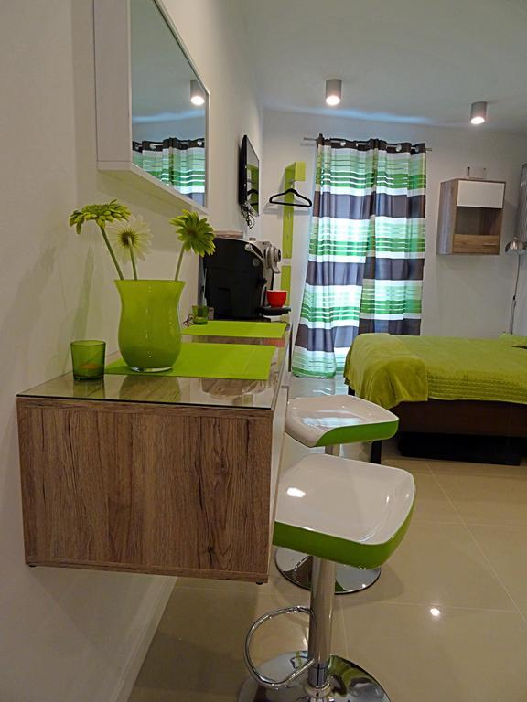 Apartamenty Metro Mlociny Warsaw Room photo