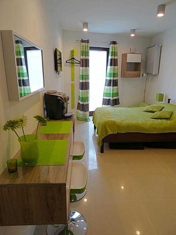 Apartamenty Metro Mlociny Warsaw Room photo